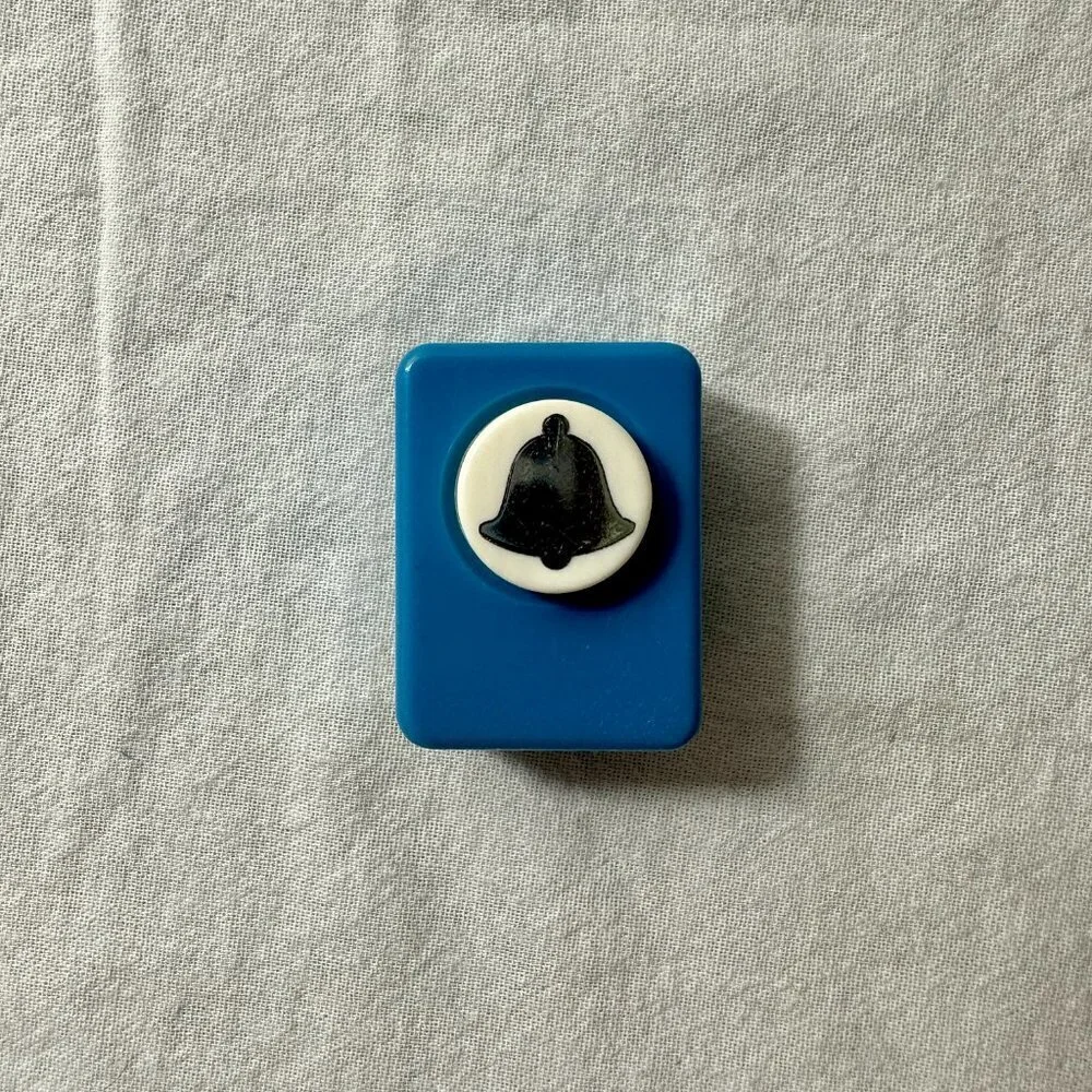 Scrapbooking Paper Punch - Bell Shape